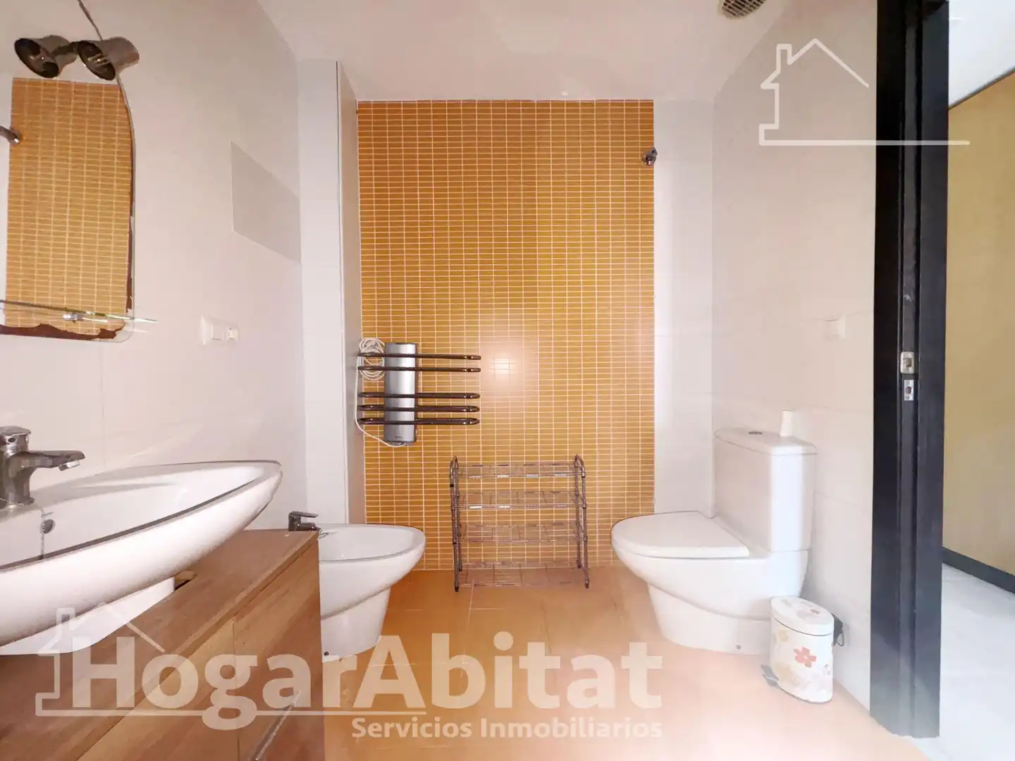 Bany de Àtic en venda en Vilallonga / Villalonga amb Terrassa, Balcó i Piscina comunitària