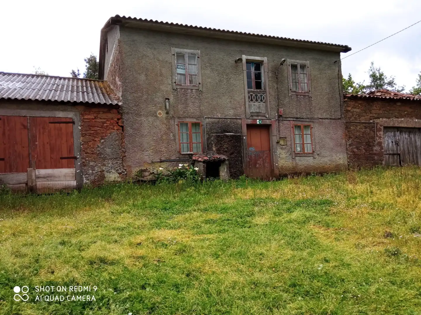 Vista exterior de Casa o xalet en venda en Carballo amb Jardí privat