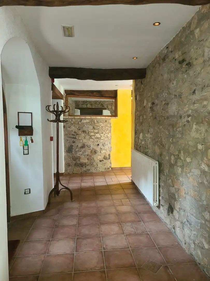 Casa rústica amb jardí en venda a olot, imagen 64