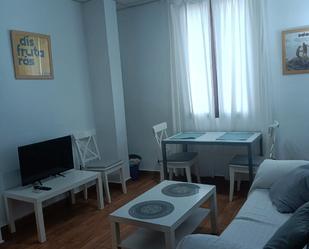 Living room of Attic to rent in  Granada Capital  with Air Conditioner, Furnished and Washing machine