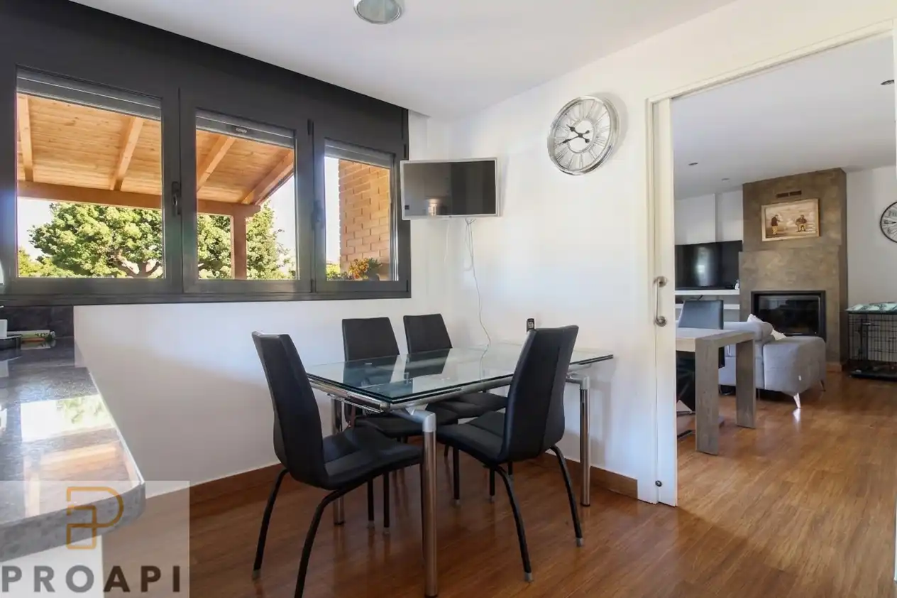 Comedor de Casa o chalet en venta en Fornells de la Selva con Aire acondicionado, Calefacción y Jardín privado