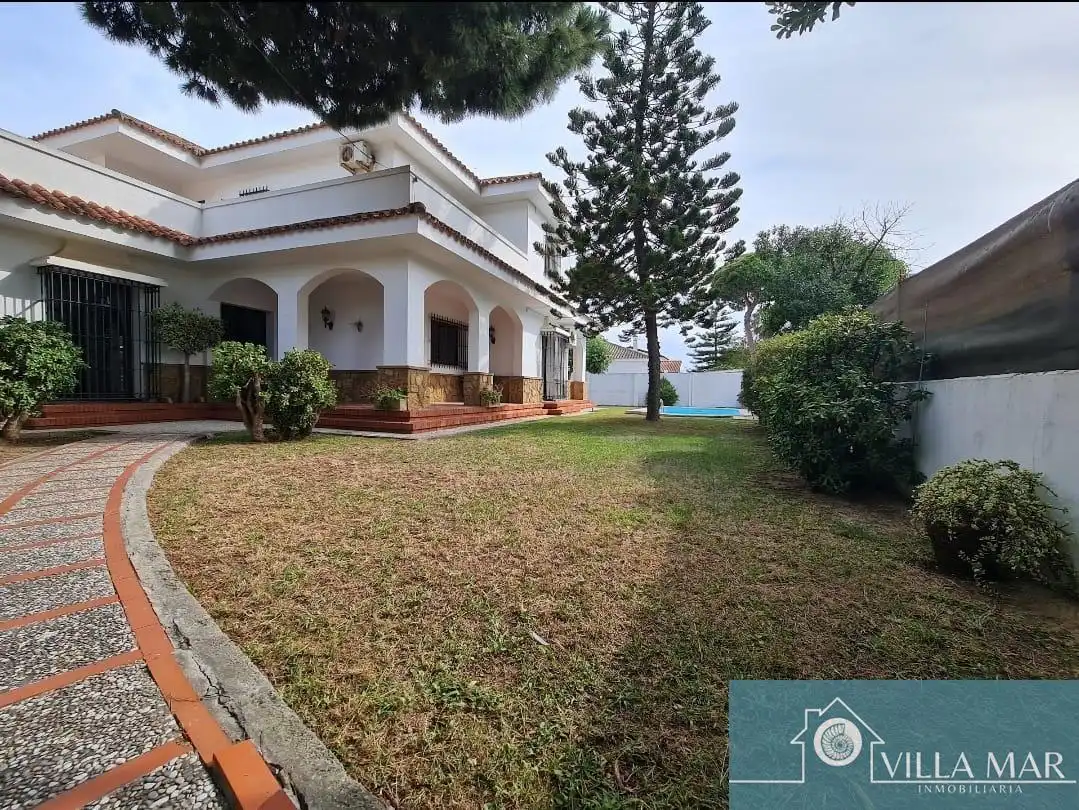 Houses for sale in Aguadulce - Almadraba - Punta Candor