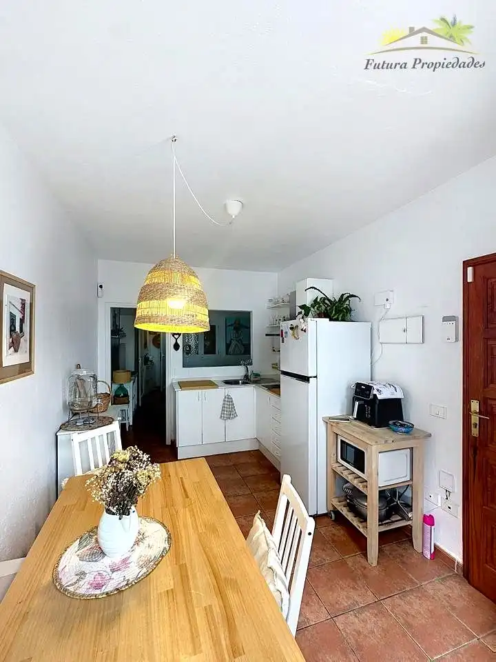 Küche von Erdgeschoss zum Verkauf in Haría mit Terrasse