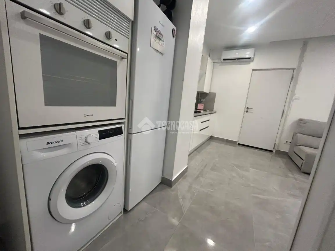 Cocina de Piso en venta en Barcelona con Aire acondicionado y Amueblado