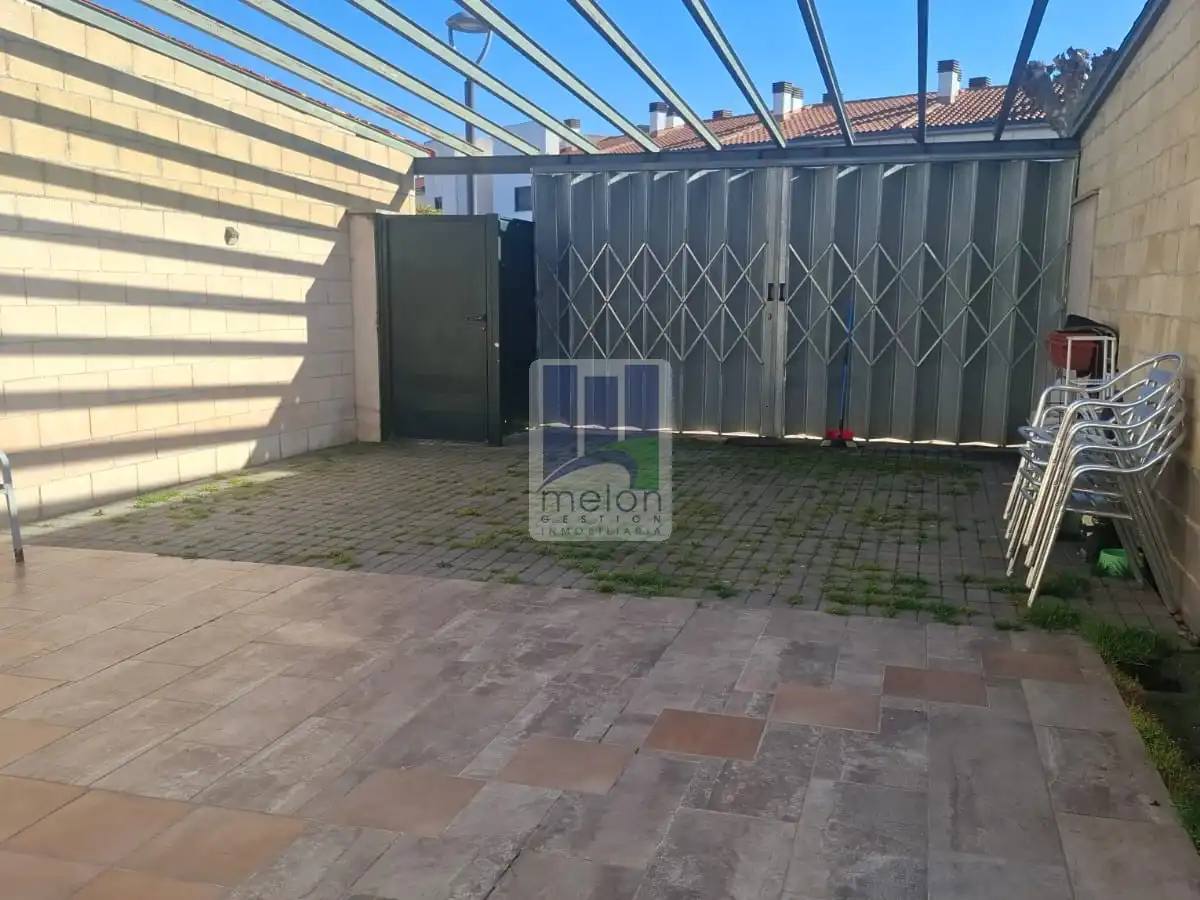 Terrace of Houses for sale in Orbaneja Riopico  with Storage room