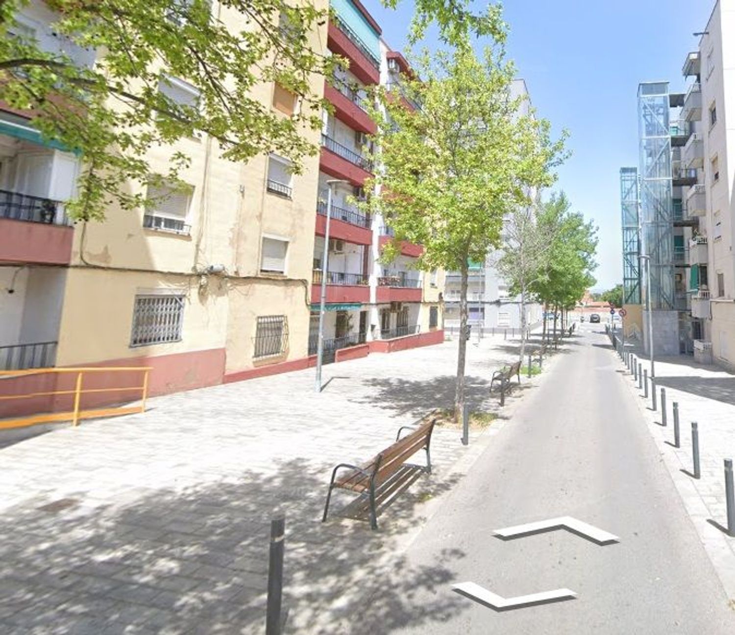 Vista exterior de Pis en venda en Sant Boi de Llobregat