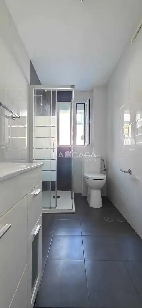 Badezimmer von Wohnung zum Verkauf in Portillo mit Heizung, Abstellraum und Balkon