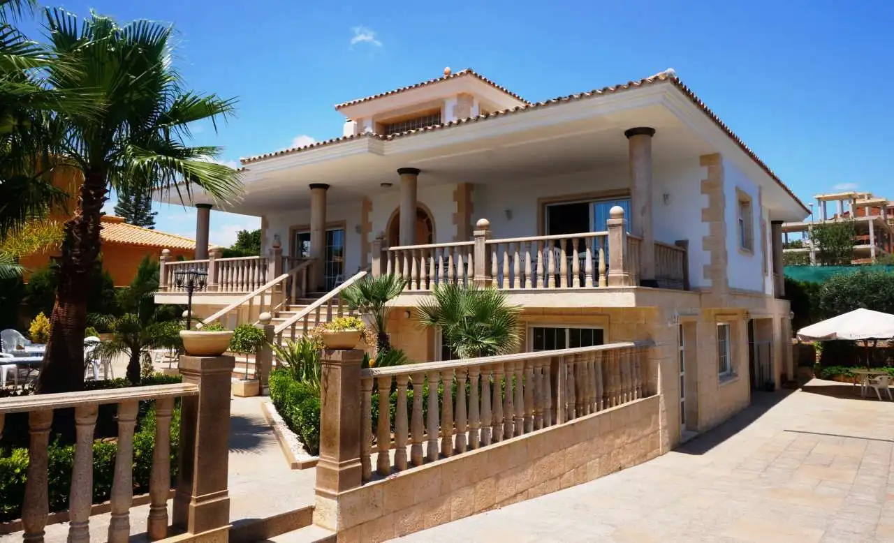 Casa o xalet en venda a Pueblo - Urbanizaciones