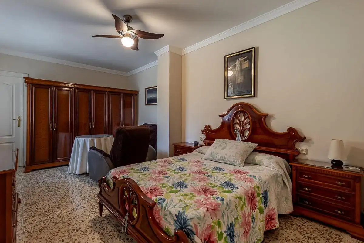Bedroom of Flat for sale in Granada  with Heating and Terrace