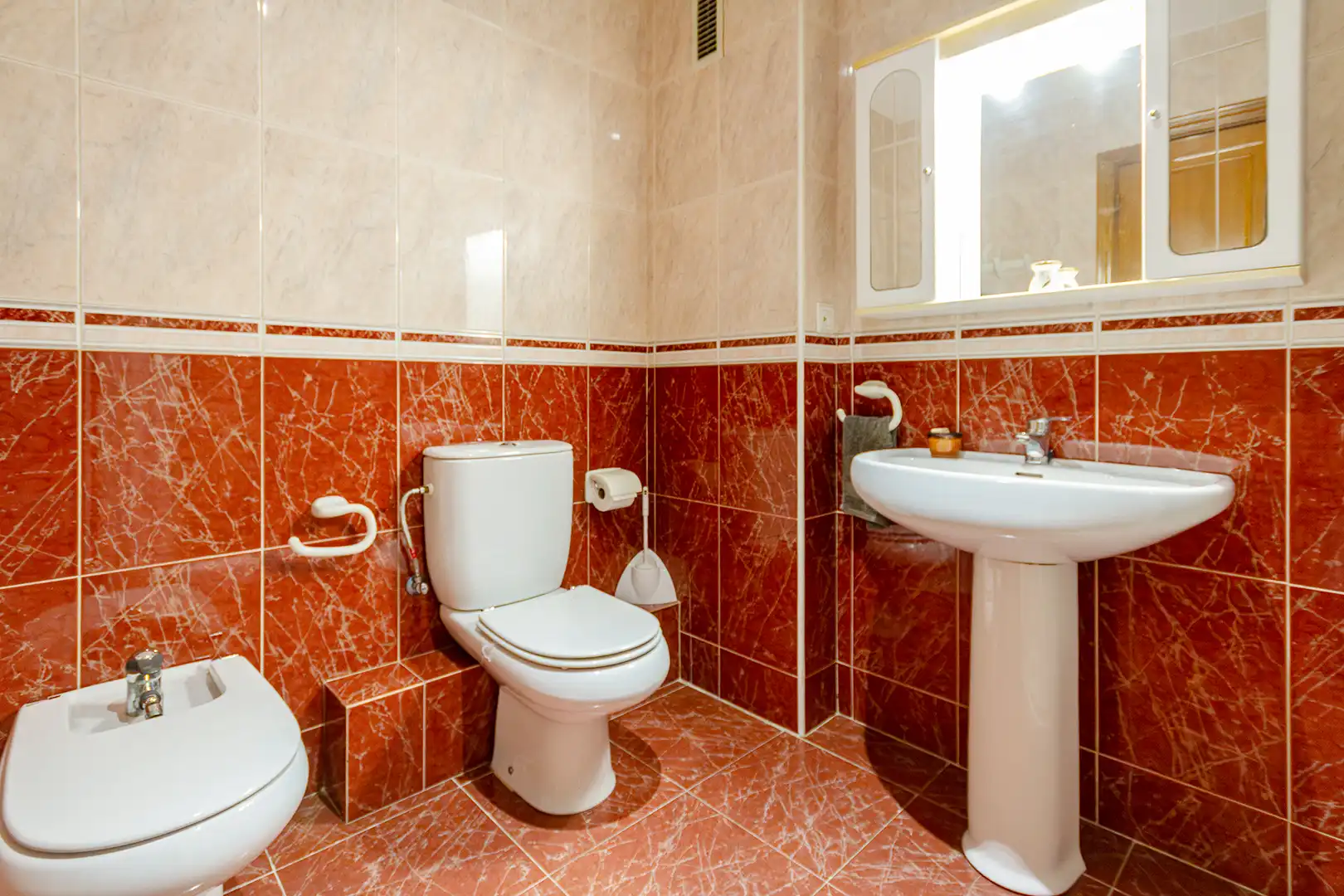 Baño de Piso en venta en Sant Esteve Sesrovires con Aire acondicionado, Calefacción y Horno