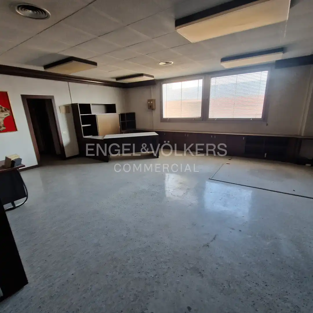 Nau industrial de lloguer en Sant Boi de Llobregat