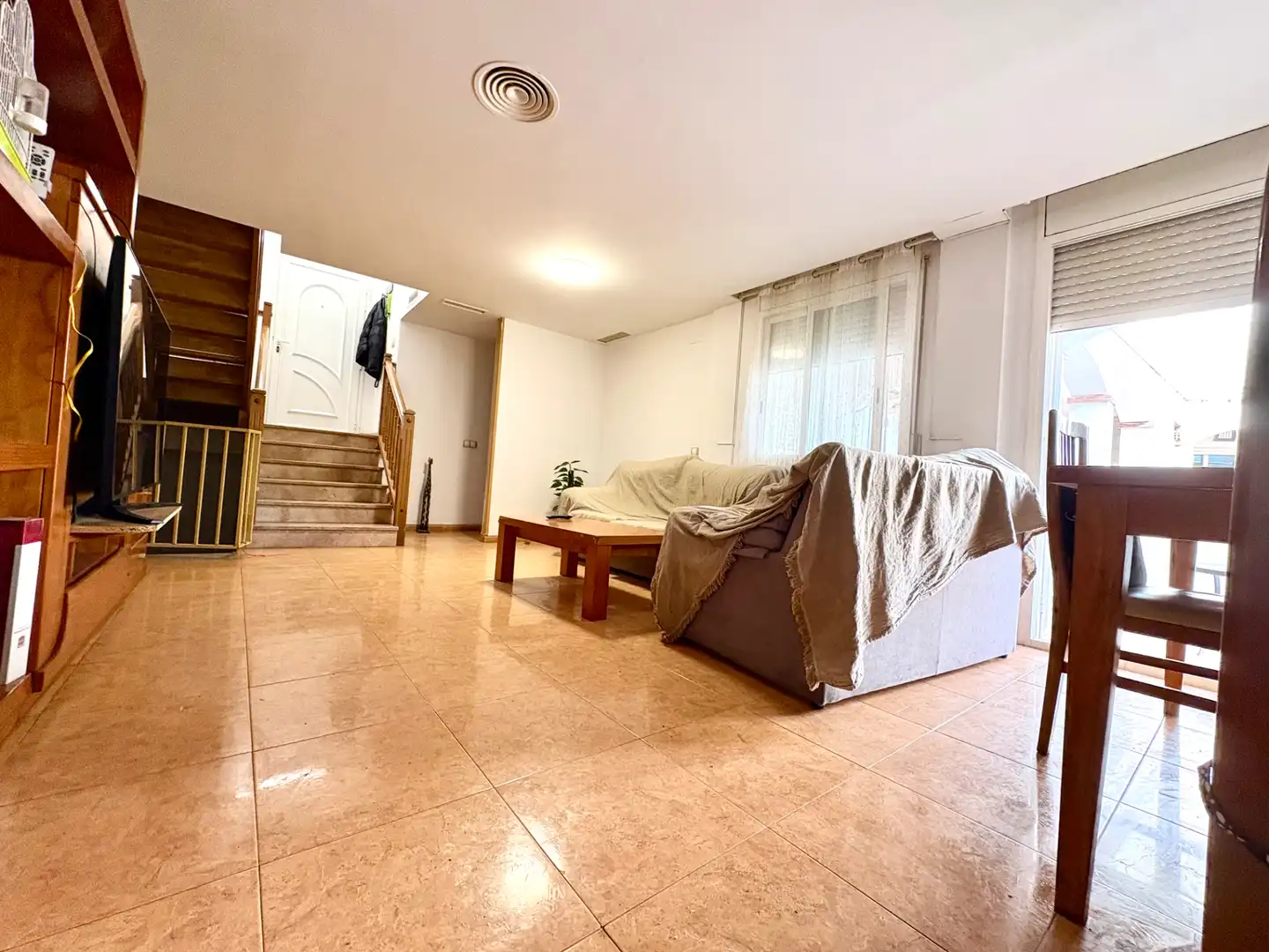 Casa adosada en venda en La Pobla de Montornès   amb Aire condicionat, Calefacció i Parquet