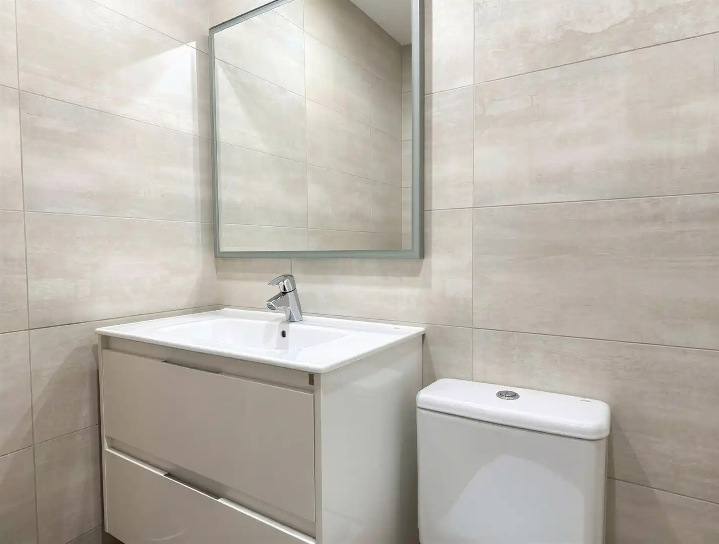 Badezimmer von Wohnungen zum Verkauf in  Palma de Mallorca mit Klimaanlage, Heizung und Abstellraum