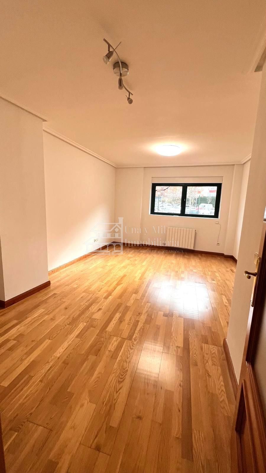 Dormitori de Pis de lloguer en Salamanca Capital amb Calefacció