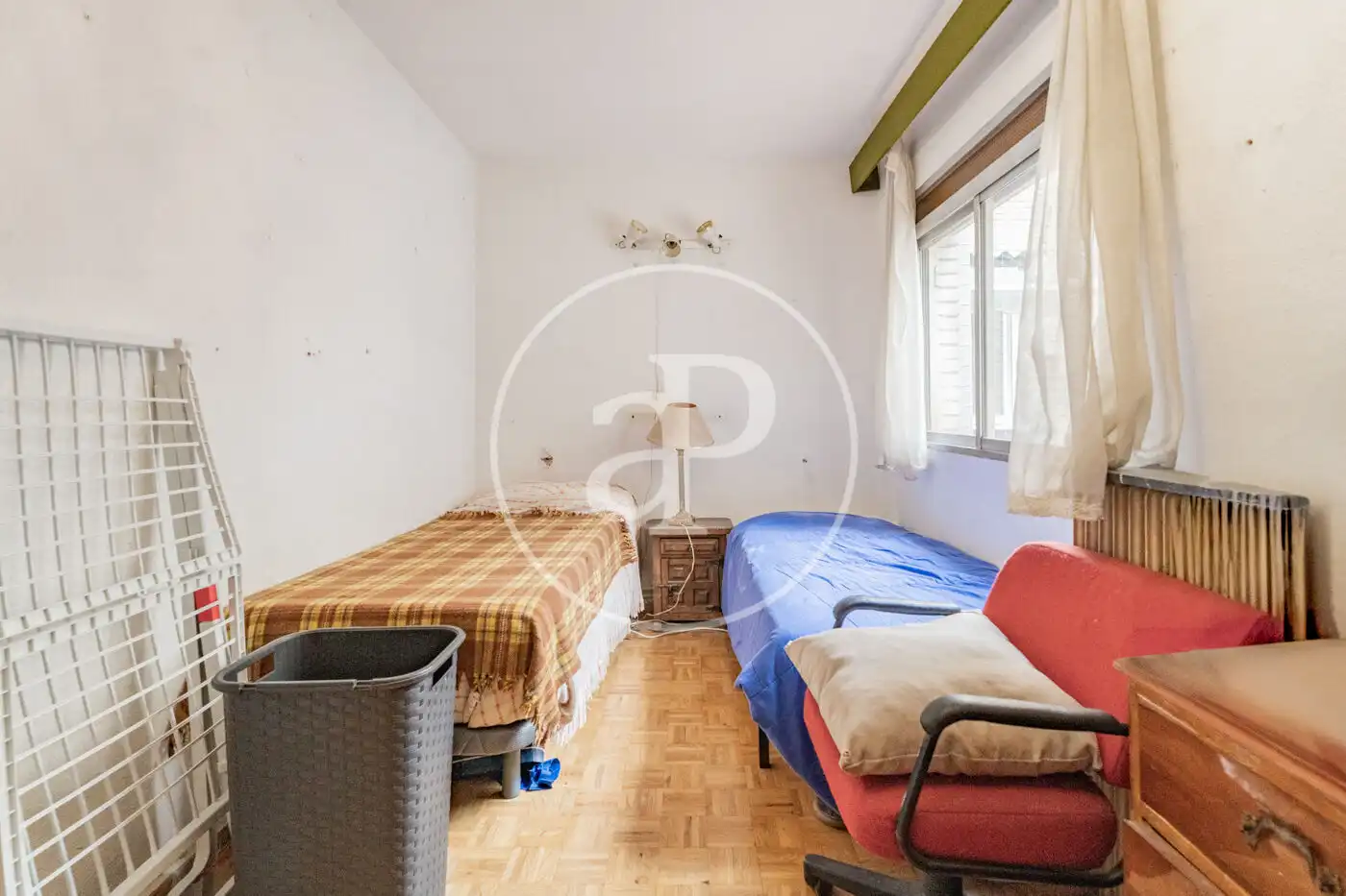 Habitación de Ático en venta en Madrid con Calefacción y Terraza