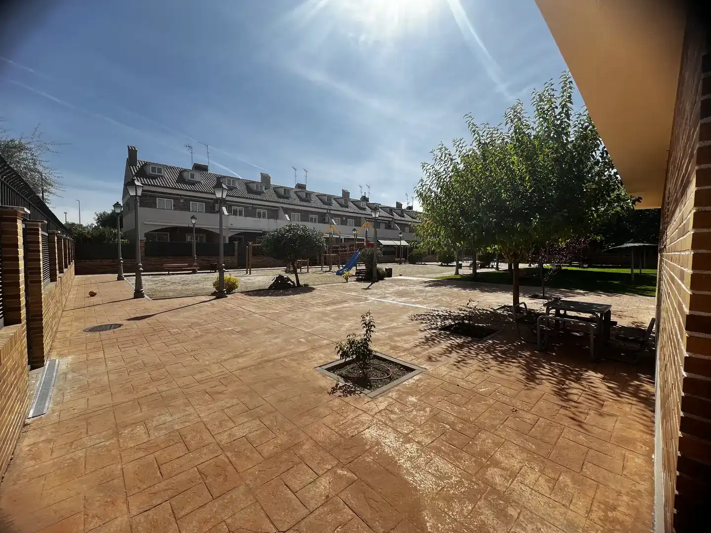 Vista exterior de Casa o chalet en venta en Fuenlabrada con Aire acondicionado, Jardín privado y Parquet