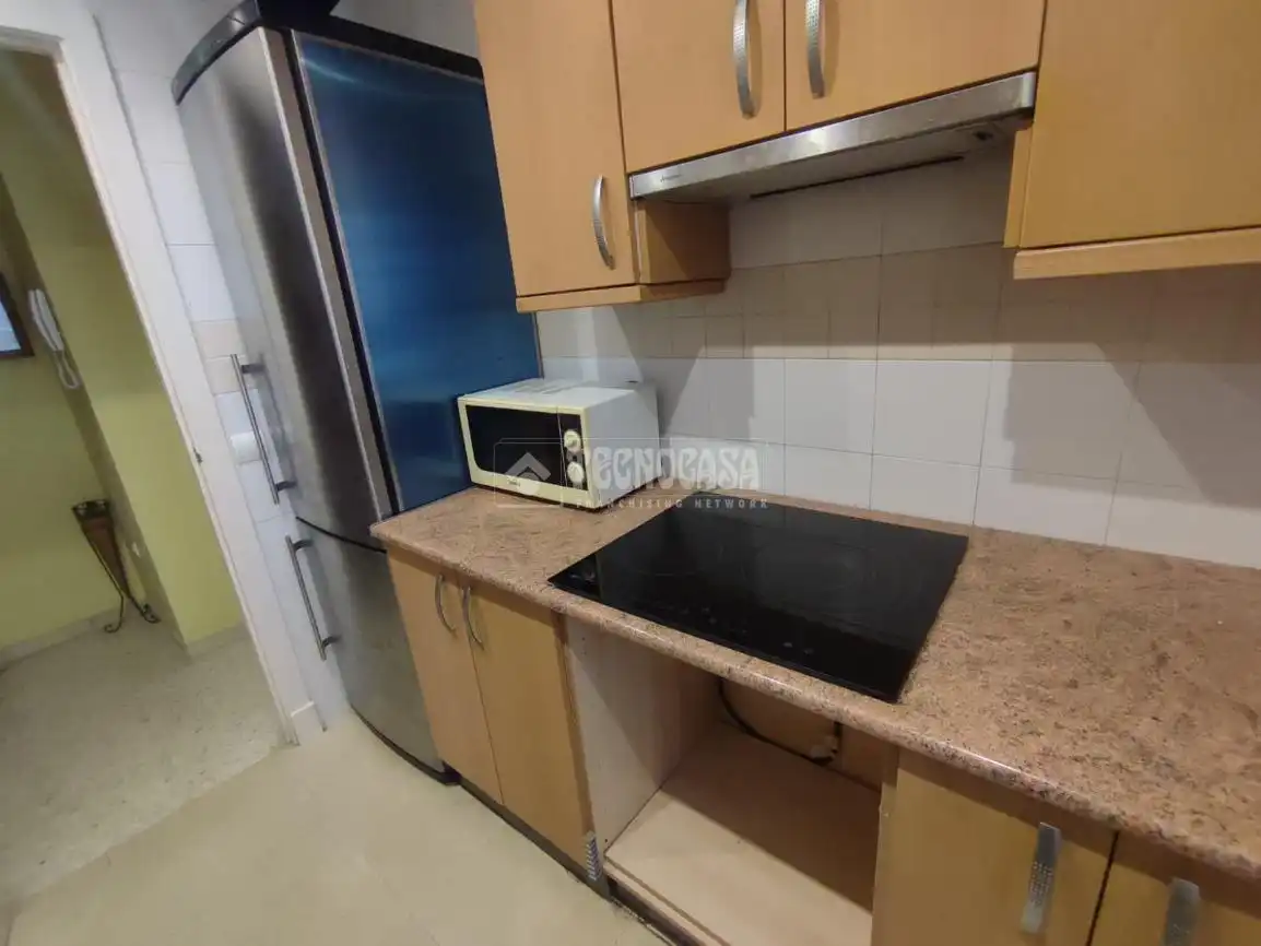 Kitchen of Flat for sale in Sevilla  with Air Conditioner, Terrace and Furnished