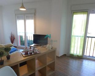 Sala d'estar de Pis en venda en Ampuero amb Calefacció, Terrassa i Piscina comunitària
