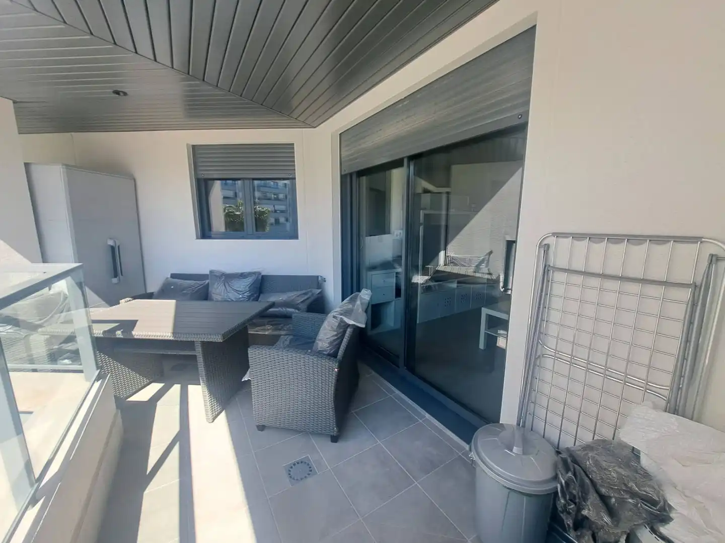 Flat for rent in Calle Emilio Prados, 2, Los Rios