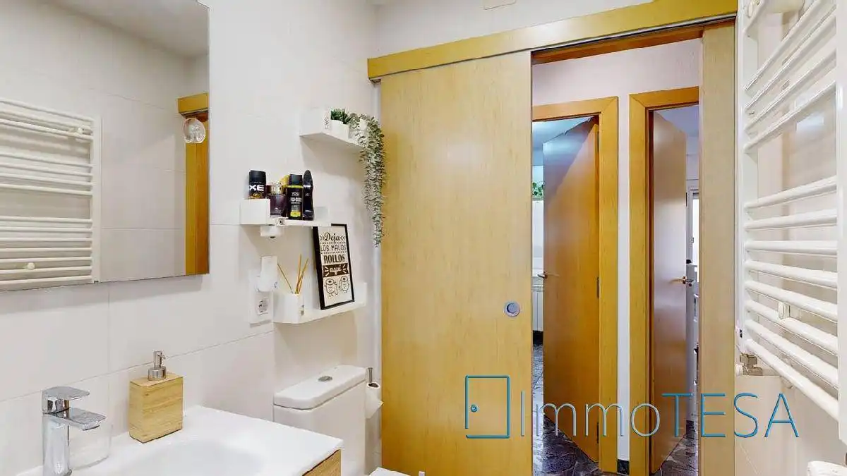 Badezimmer von Wohnung zum Verkauf in Barberà del Vallès mit Heizung