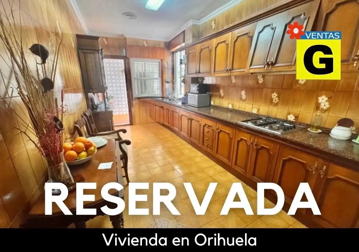 Wohnung zum Verkauf in Orihuela mit Klimaanlage, Heizung und Balkon