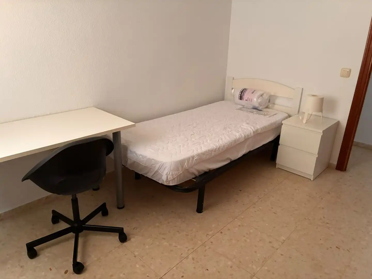 Piso con terraza en alquiler en Maria Auxiliadora - Barriada de Llera, imagen 14