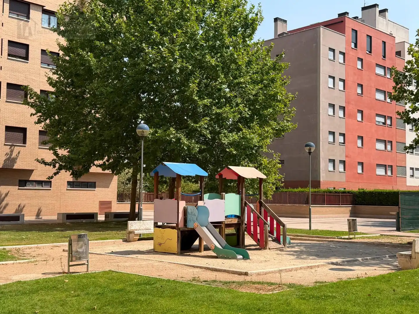 Vista exterior de Pis en venda en Valladolid amb Calefacció, Traster i Piscina
