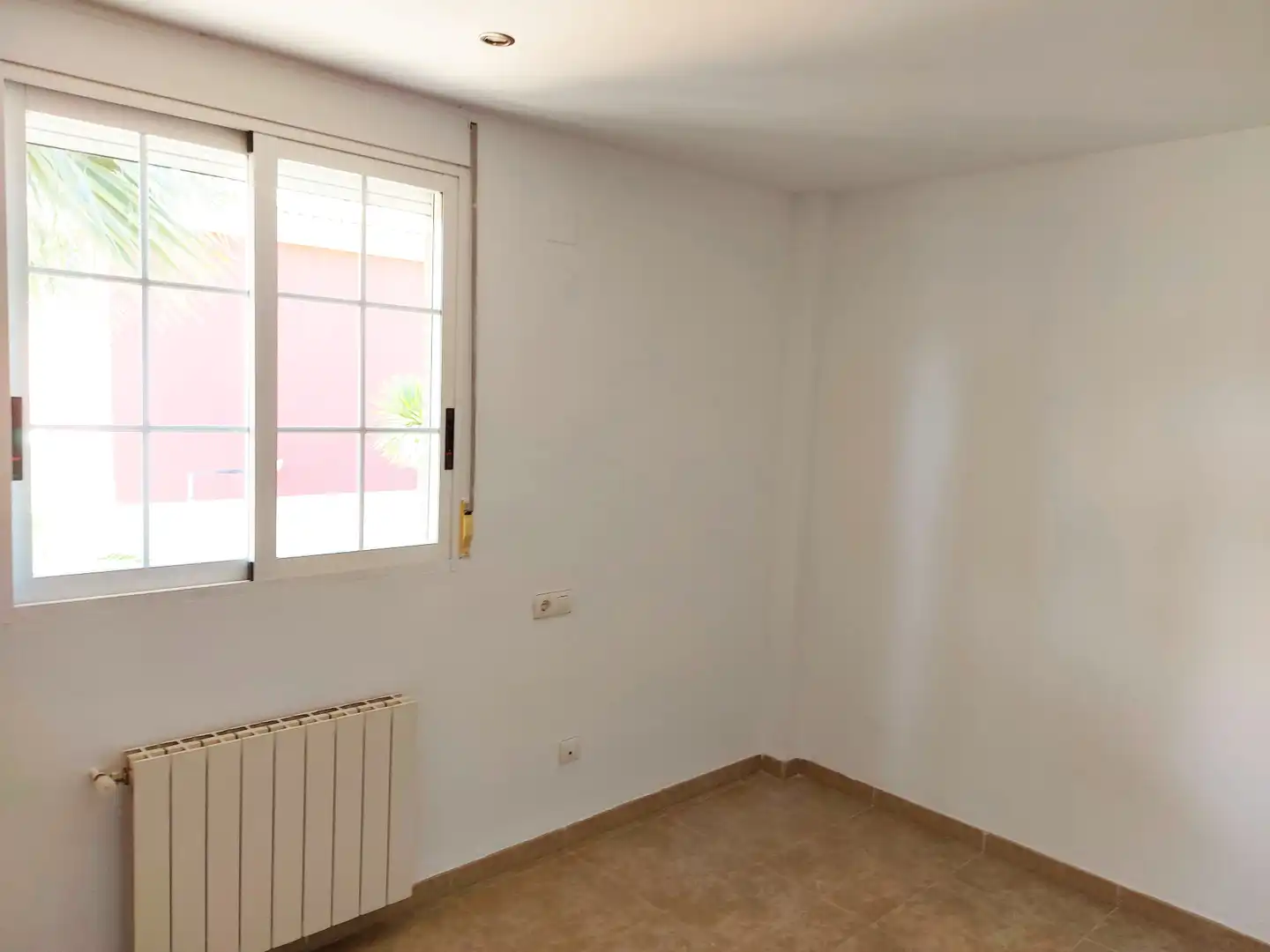 Casa o xalet en venda en La Pobla de Vallbona amb Aire condicionat, Calefacció i Jardí privat