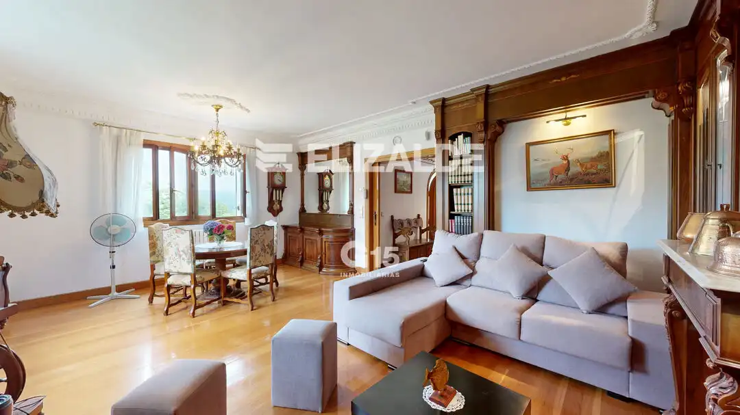 Sala d'estar de Casa o xalet en venda en Hondarribia amb Calefacció, Jardí privat i Terrassa