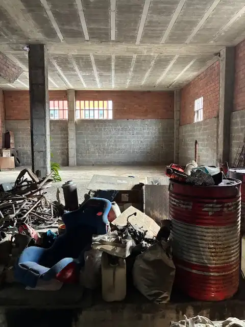 Local en venta en A Laracha  