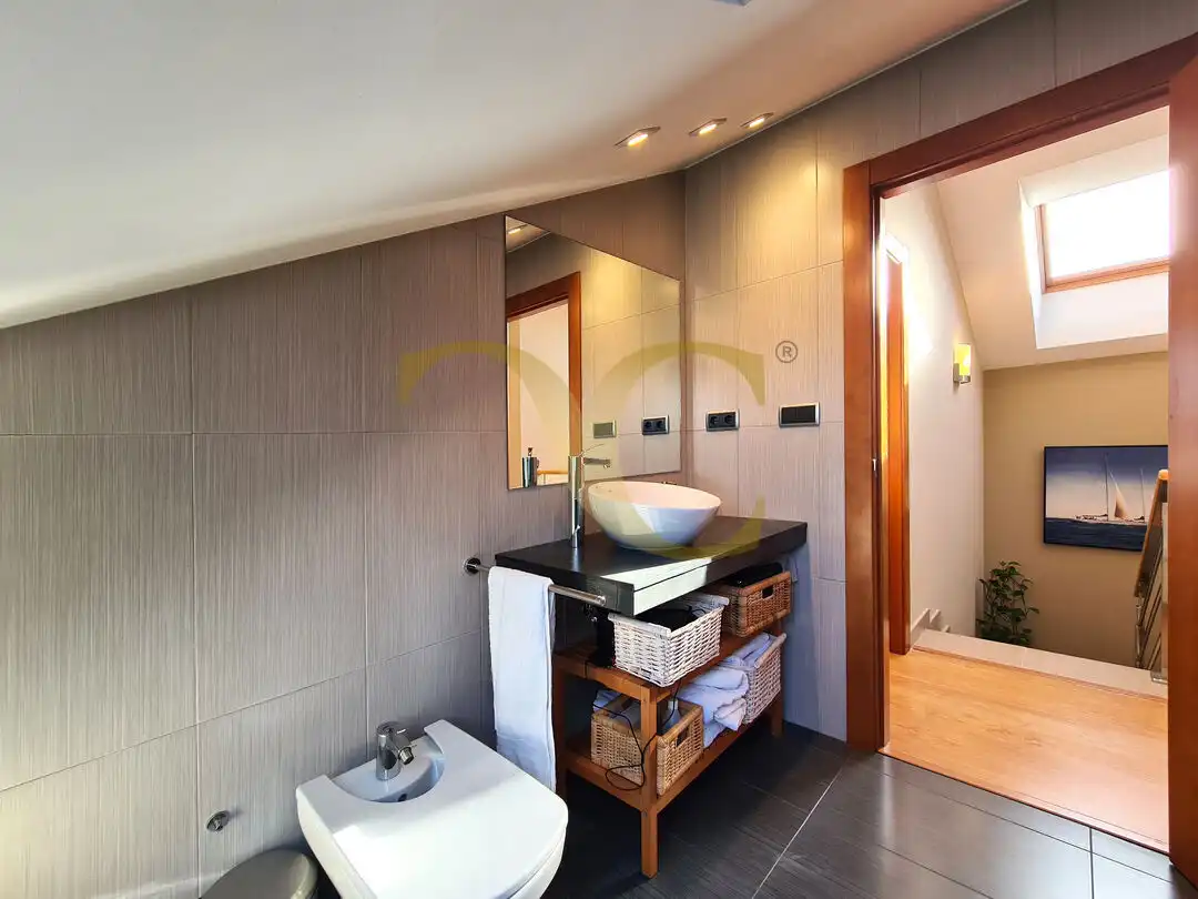 Baño de Casa o chalet en venta en Siero con Calefacción, Terraza y Trastero