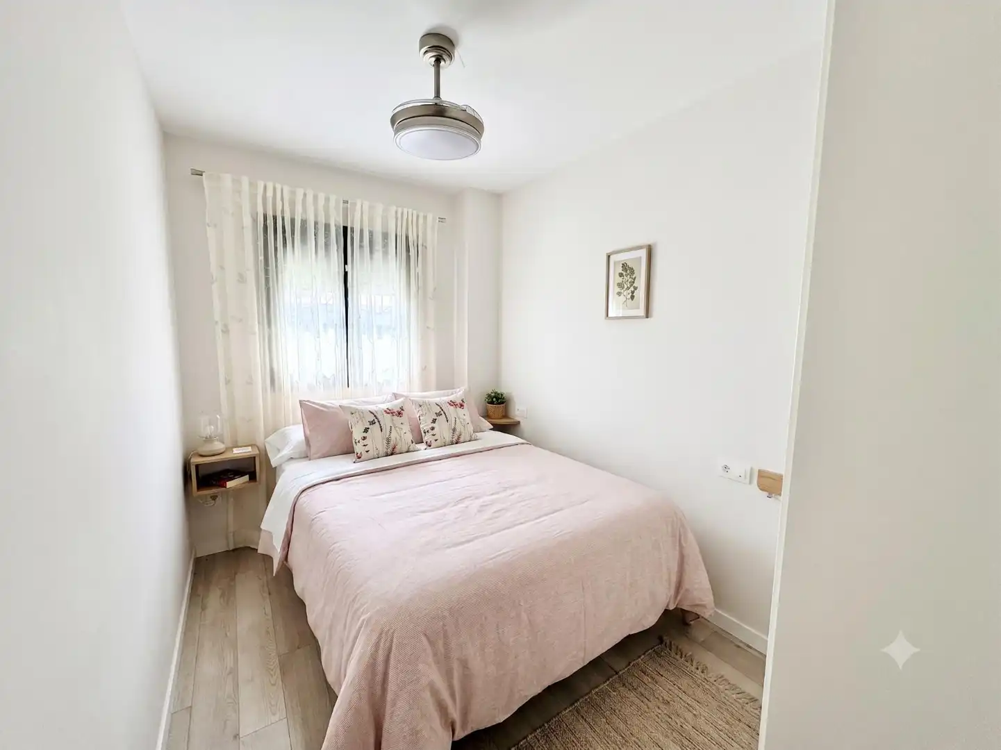 Habitación de Planta baja de alquiler en Vélez-Málaga con Aire acondicionado, Calefacción y Jardín privado