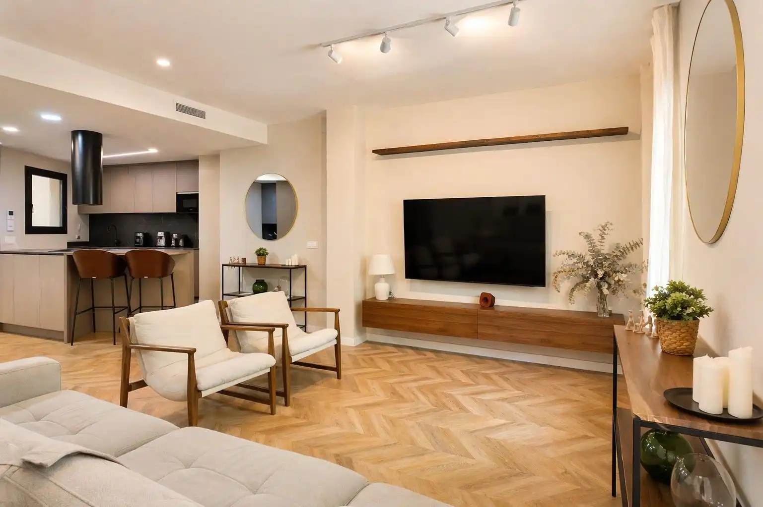 Living room of Flat for rent in Valencia  with Air Conditioner, Heating and Storage room