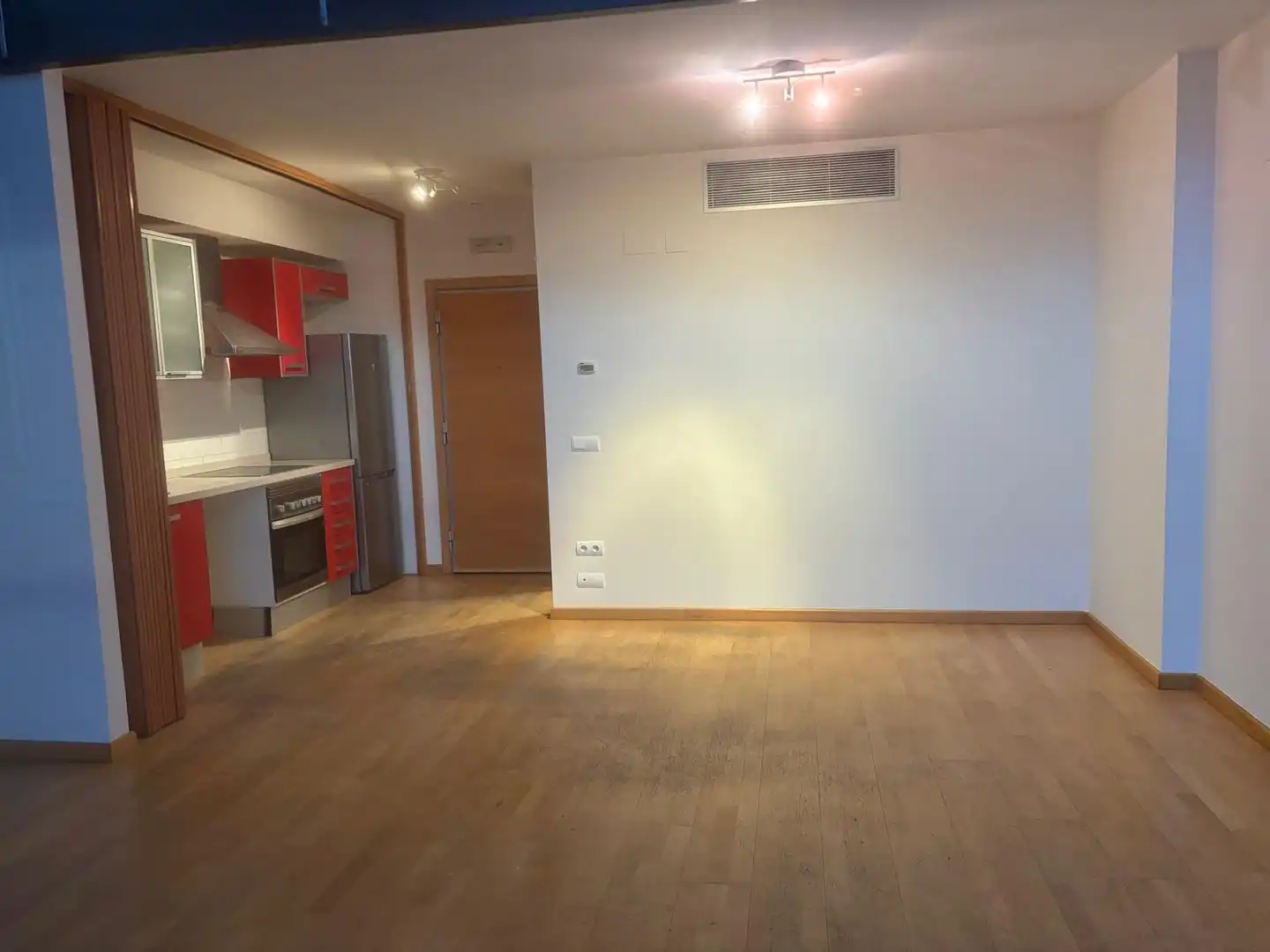 Loft zur Miete in Calle Jacarandás, 2, El Castell