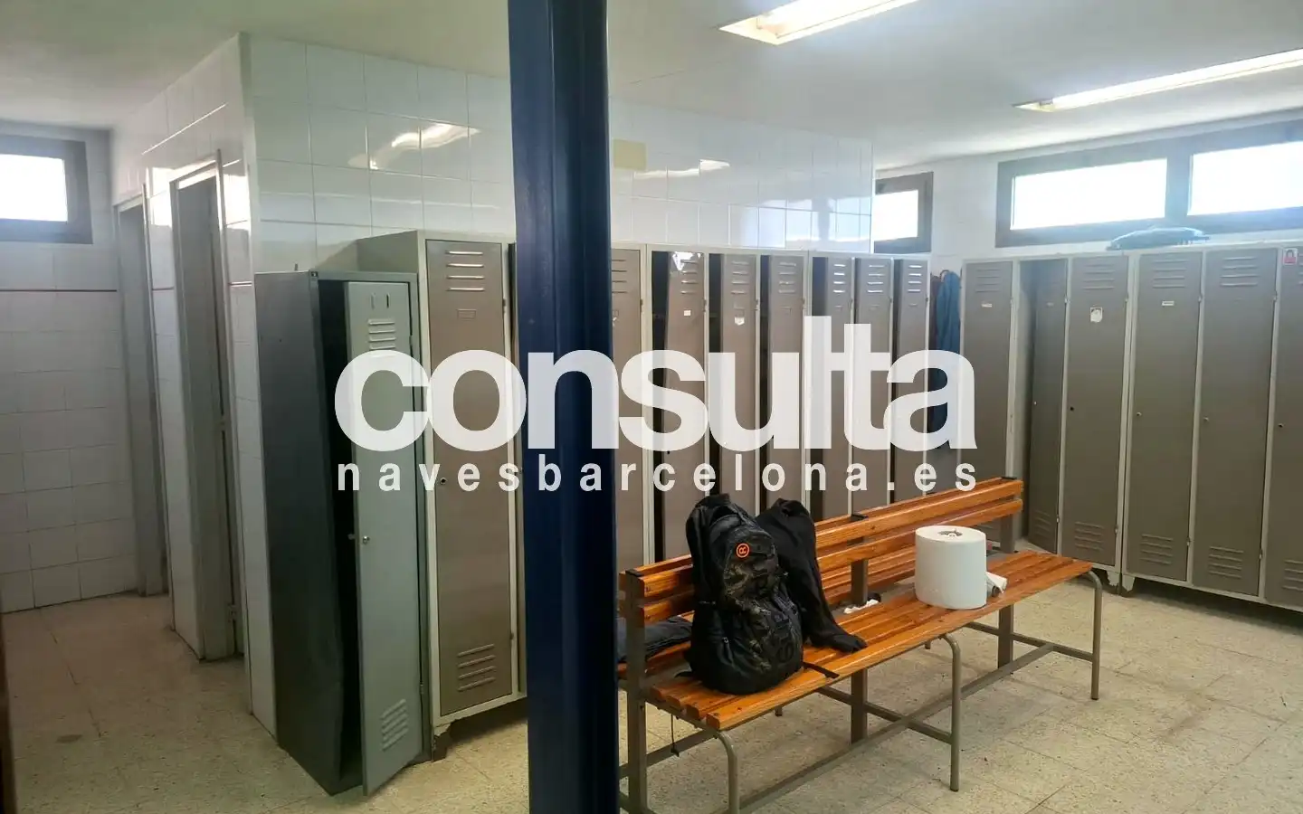 Fabrikhallen zur Miete in Passeig de Can Sagrera, 33, Mas Lluí - Els Miralls