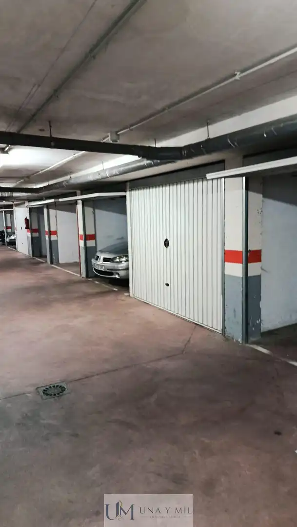 Aparcament de Apartament en venda en Calvarrasa de Abajo amb Calefacció, Terrassa i Piscina comunitària