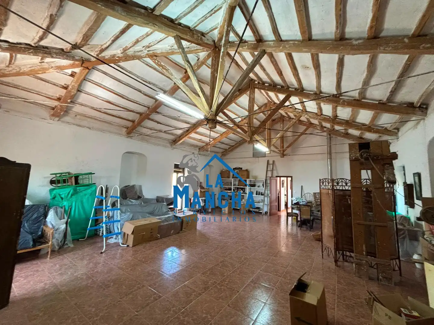 Casa o chalet en venta en Hoya-Gonzalo con Calefacción, Jardín privado y Amueblado