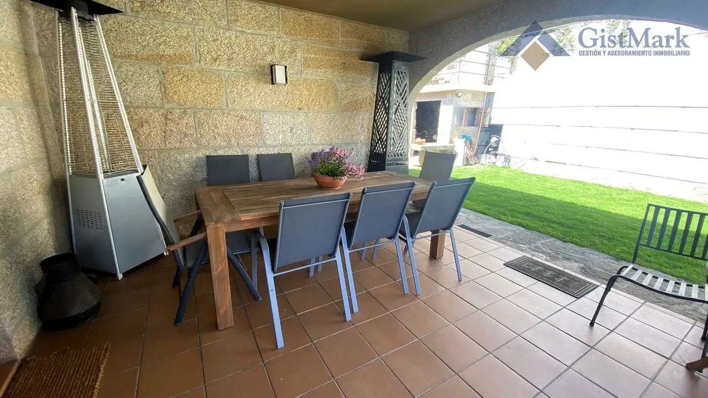 Terraza de Casa o chalet en venta en Nigrán con Calefacción, Jardín privado y Terraza
