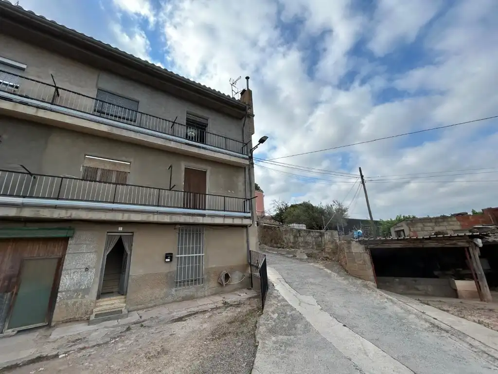 Vista exterior de Pis en venda en Viver