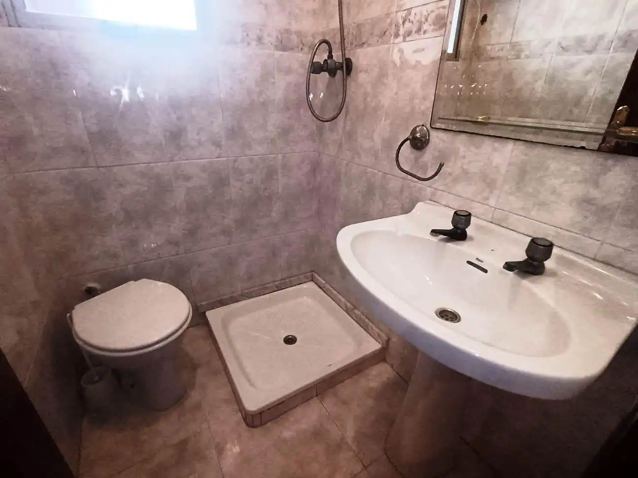 Badezimmer von Wohnung zum Verkauf in Cieza mit Klimaanlage und Balkon