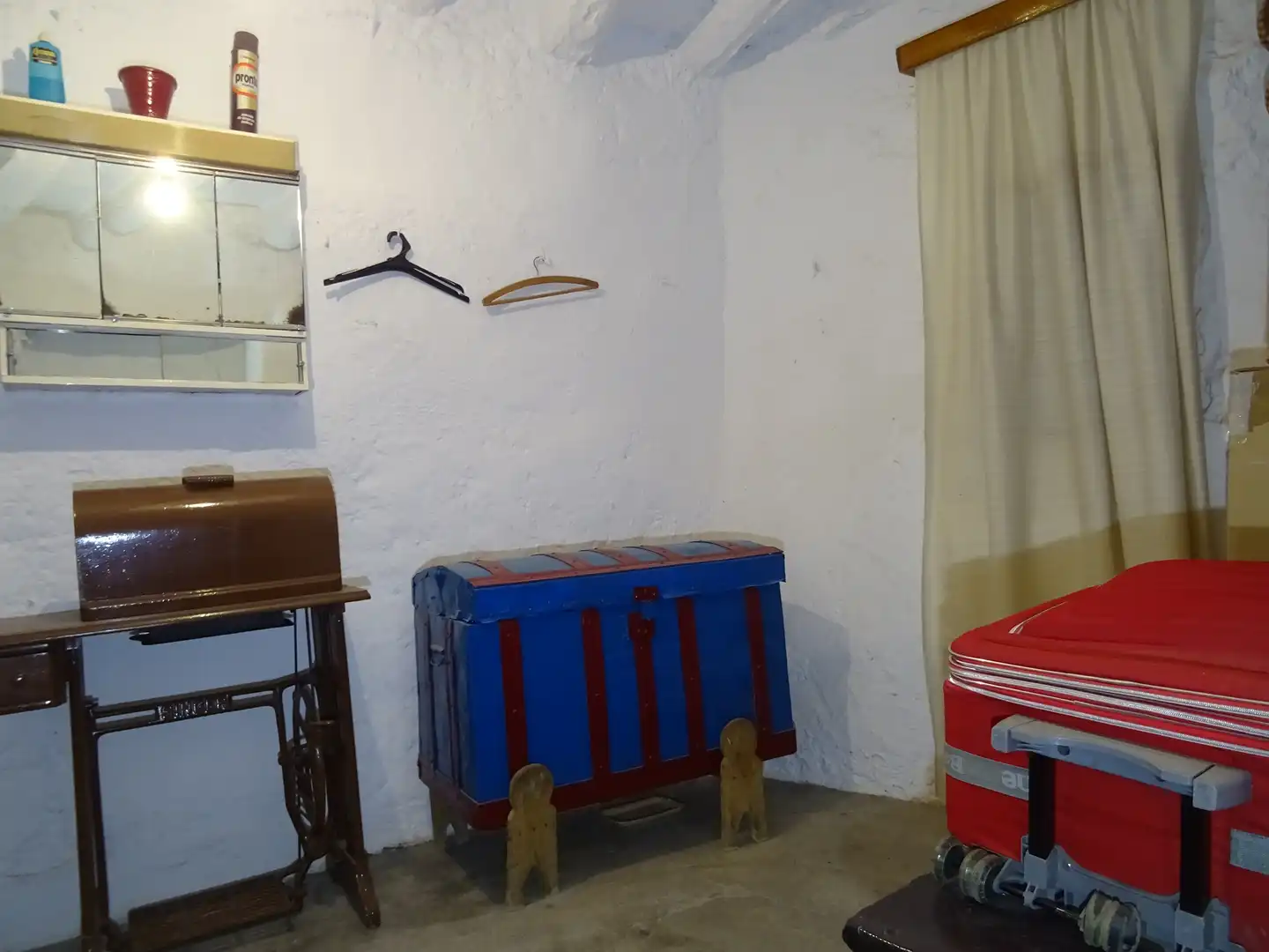 Detached homes for sale in Cádiar  with Terrace and Furnished