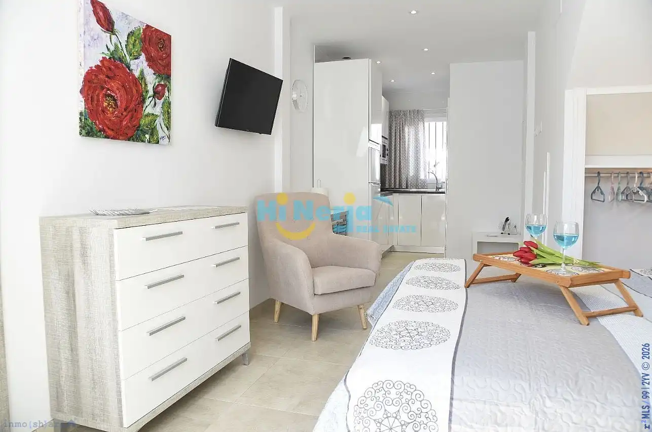 Habitación de Casa o chalet en venta en Nerja con Terraza y Horno