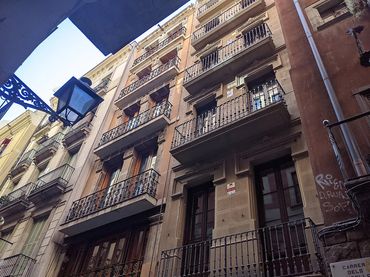 Apartment with lift for sale in Ciutat Vella
