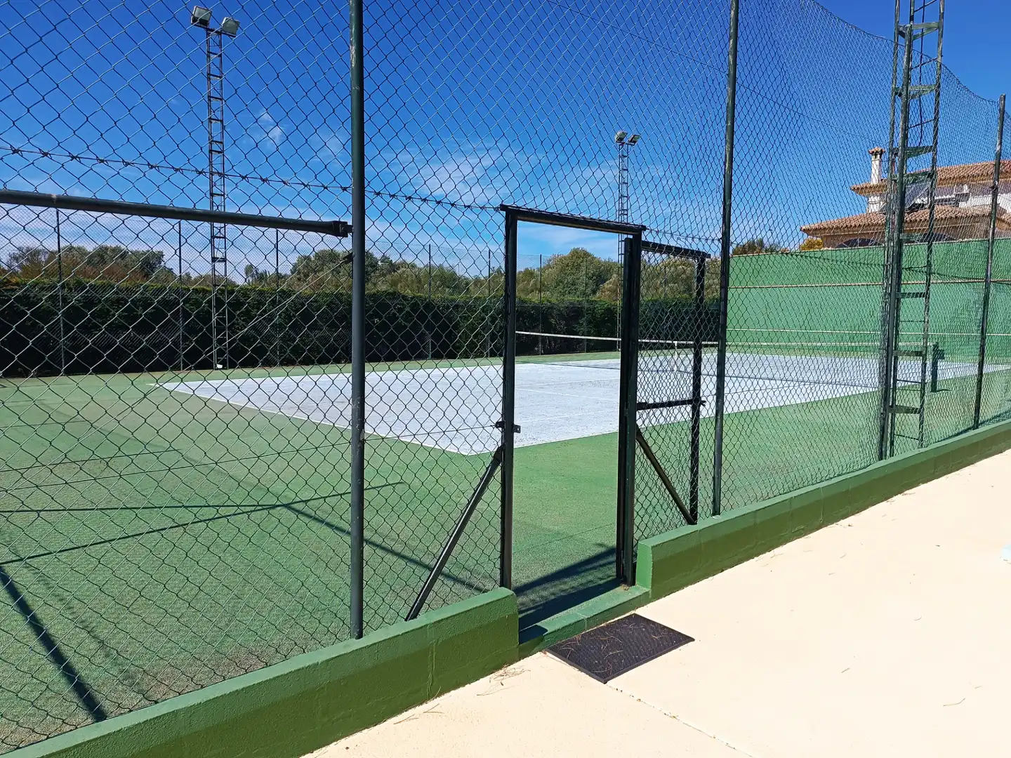 Vista exterior de Casa o chalet en venta en El Puerto de Santa María con Aire acondicionado, Jardín privado y Terraza