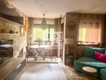 Apartamento con ascensor en venta en Calle Dos Hermanas