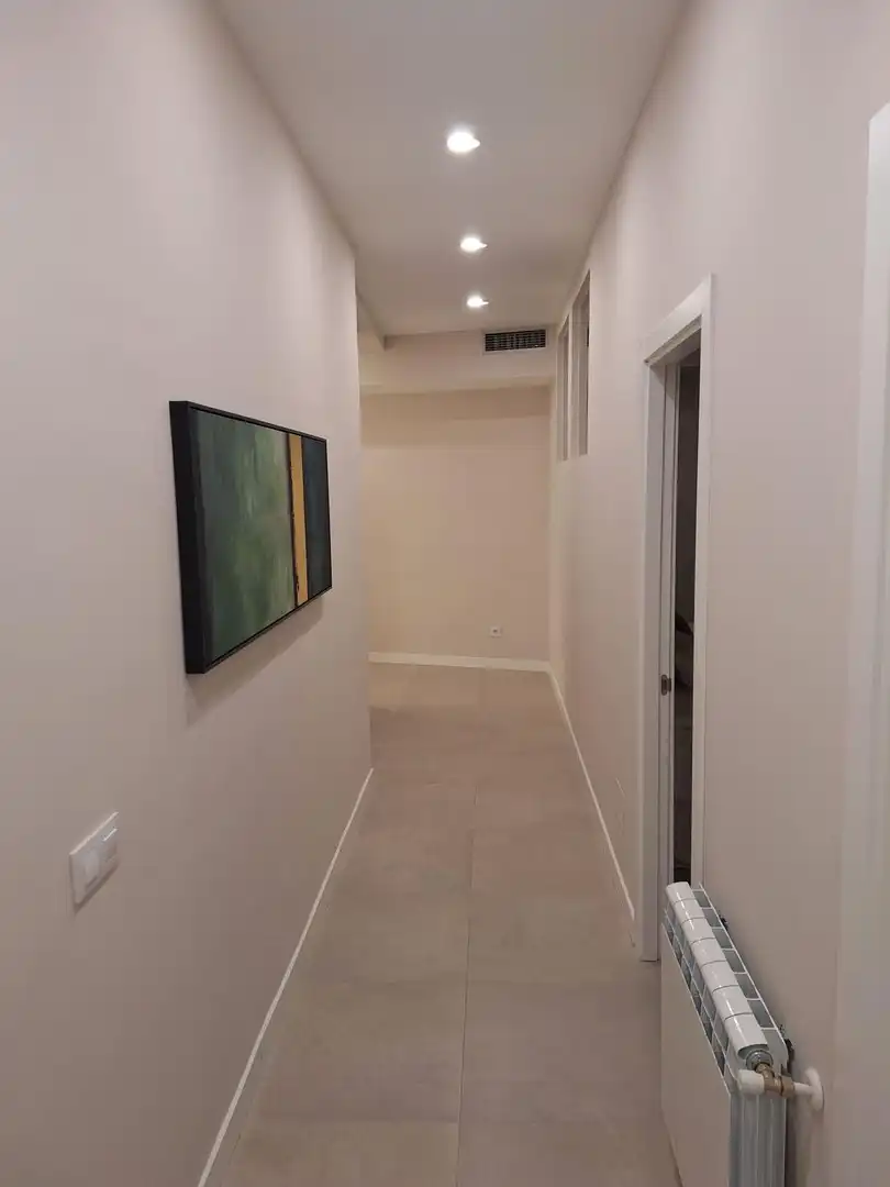Flat for rent in Madrid  with Air Conditioner, Heating and Furnished