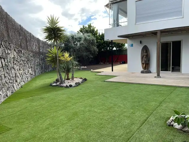 Terraza de Piso en venta en El Rosario con Jardín privado, Terraza y Horno