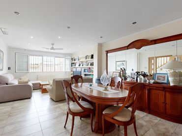 Casa con balcón en venta en Calle Calle Inmaculada