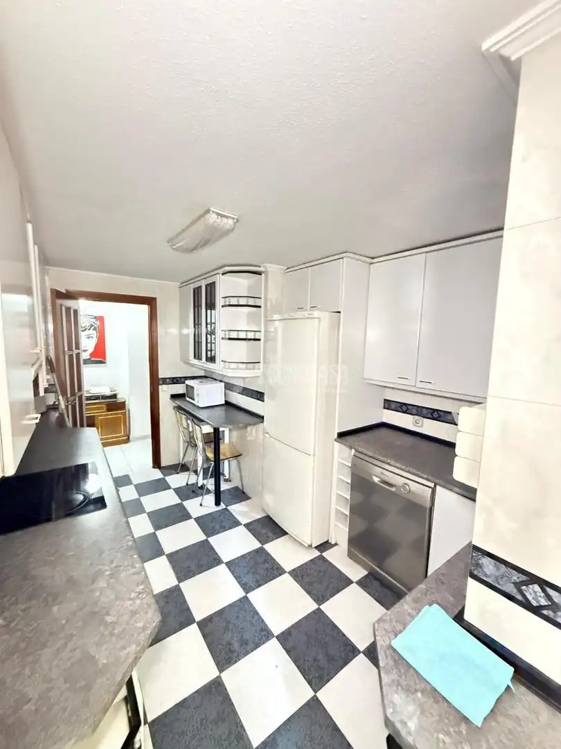 Cocina de Piso en venta en Fuenlabrada con Calefacción, Terraza y Amueblado