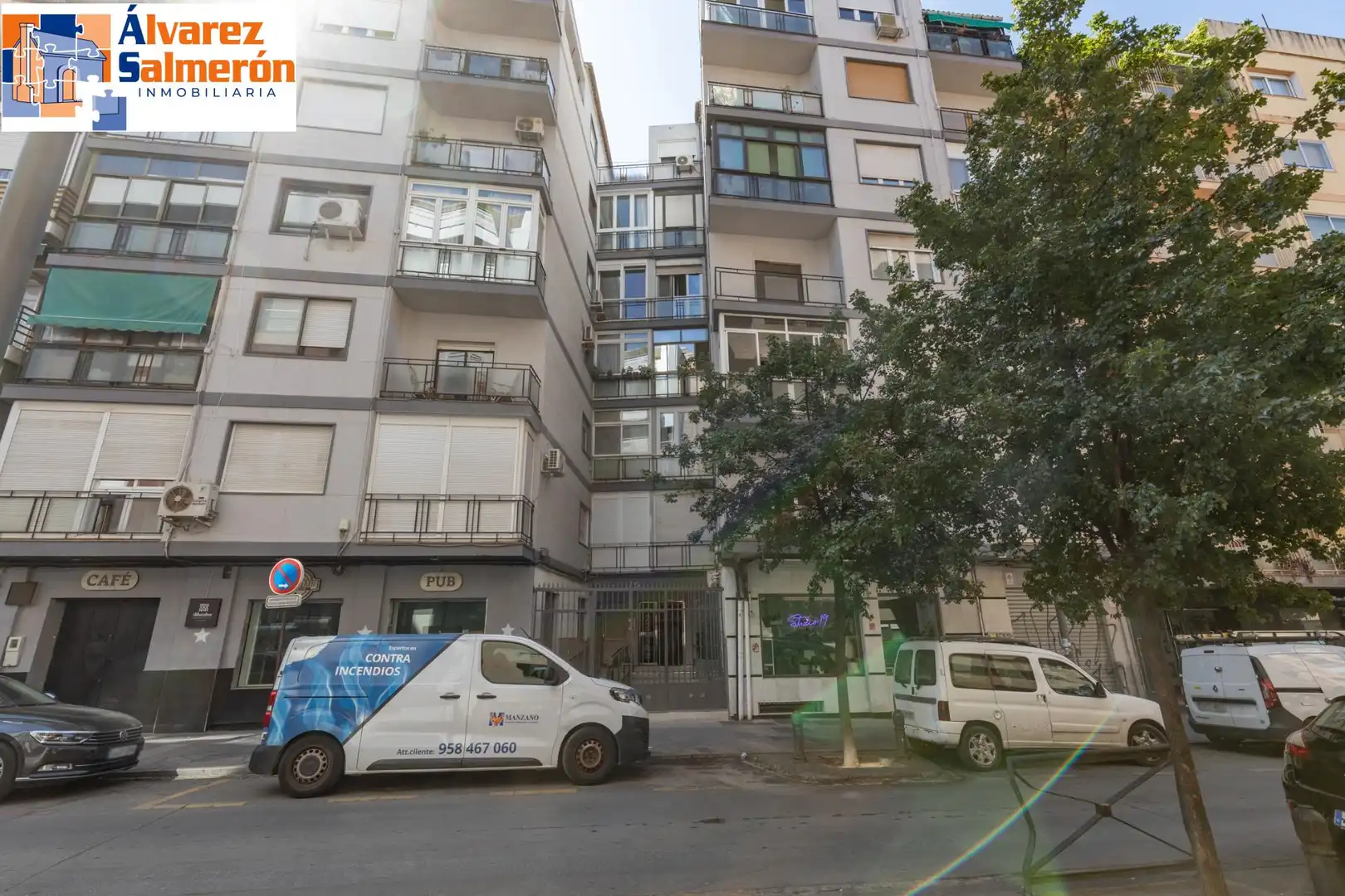 Exterior view of Flat for rent in Granada  with Air Conditioner and Furnished